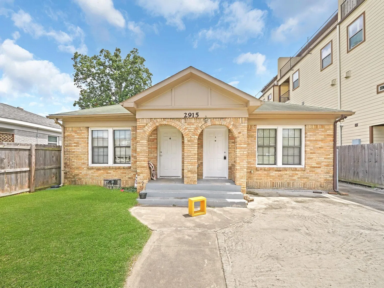 1 bed, 1.0 bath, 750 sqft, $1,125 — Photo 2