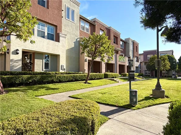 500 N Willowbrook Ave, Compton, CA 90220