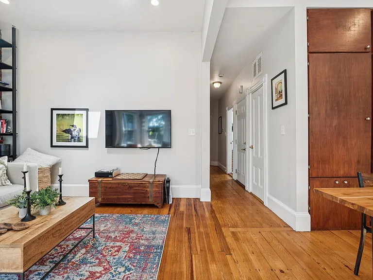 281 Chestnut Ave #3 — Photo 4