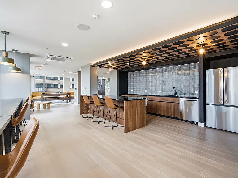 628 Summit Ave #1 — Photo 31