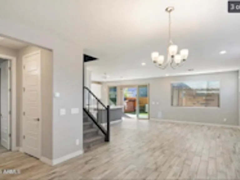 10013 E Trent Ave — Photo 11