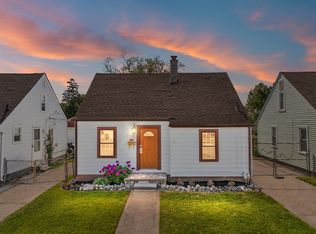 28907 Essex St, Roseville, MI 48066