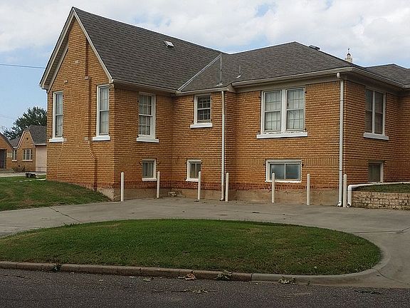 Side packing and driveway