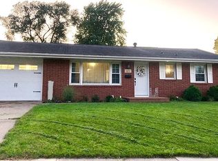 1655 Westridge Dr, Dubuque, IA 52002