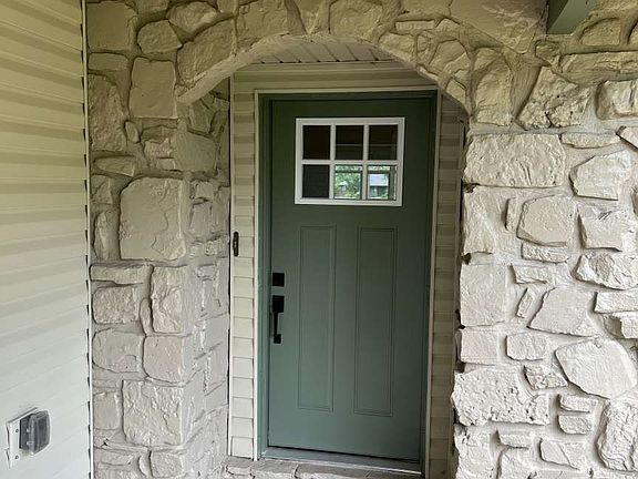 3rd image of 603 Davidson Ct