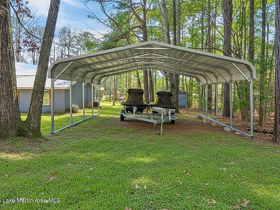 5th image of 619 Timber Cove Dr