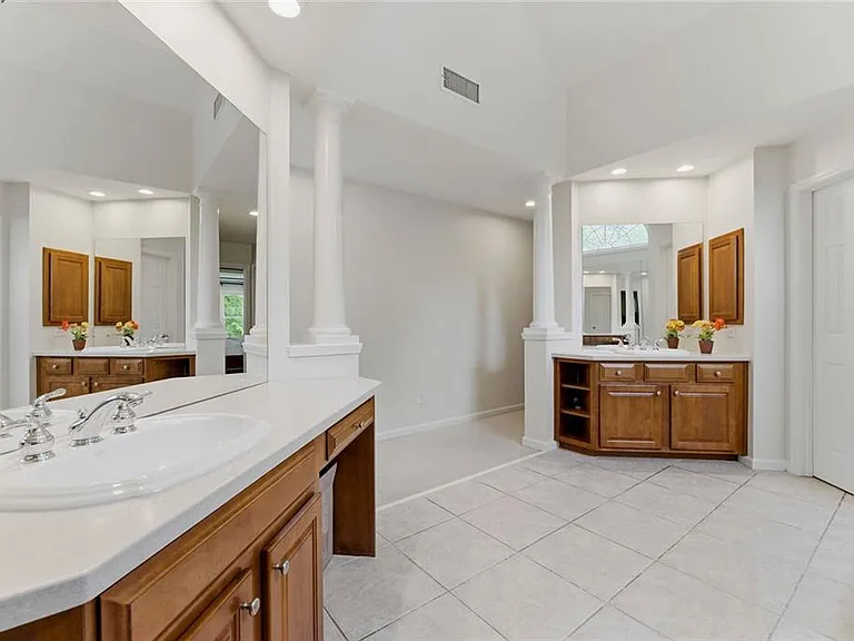 5398 Windsor Green Ct SE — Photo 23