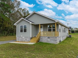 92 McCurdy Dr, Henagar, AL 35978