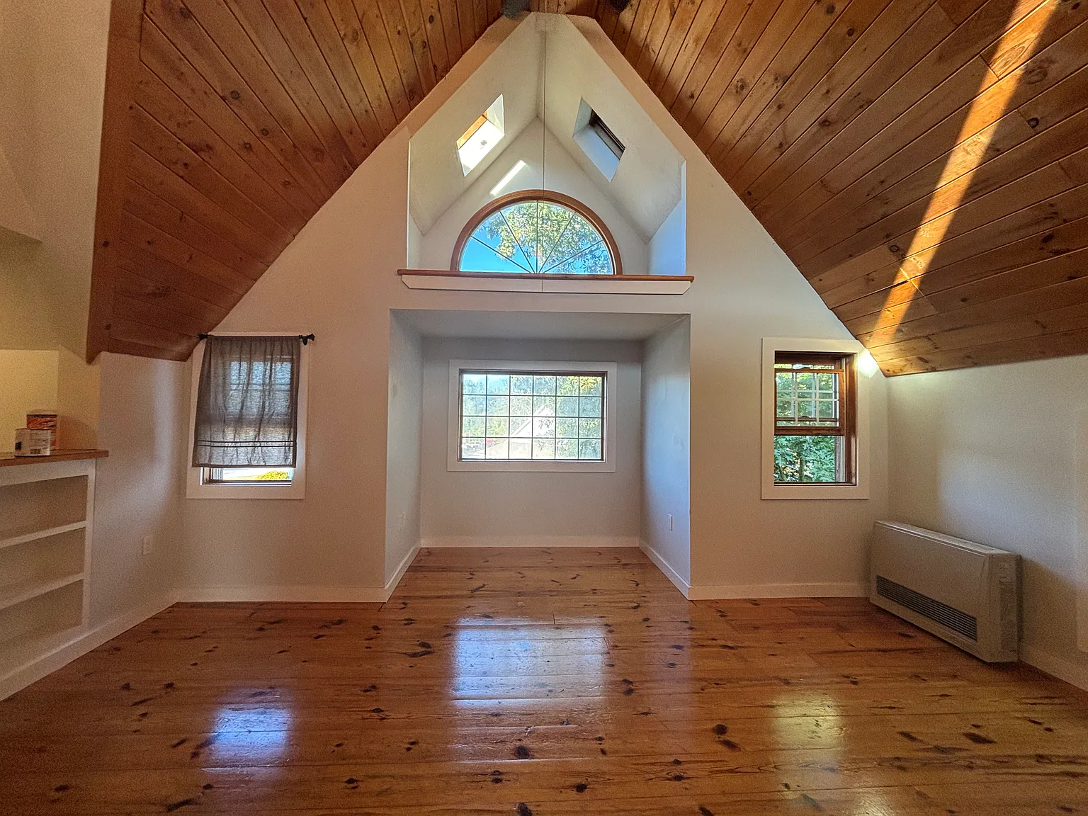 1 bed, $1,400 — Photo 2