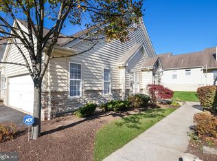 208 Canterbury Ct #38, Warrington, PA 18976
