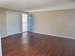 3rd image of 567 Mary Neal Ln