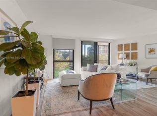 20500 W Country Club Dr APT 311, Aventura, FL