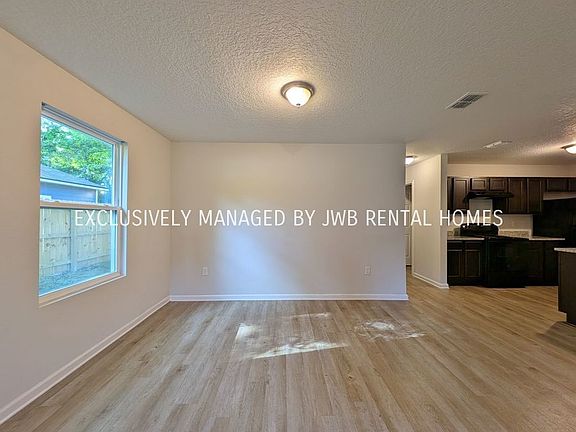 3rd image of 3510 Hunt St