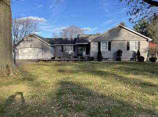 18 Longvue Dr, Wethersfield, CT 06109