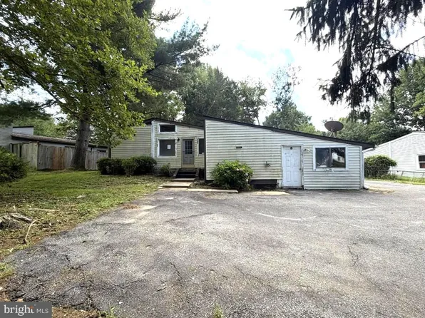 11516 Cherry Grove Dr, Gaithersburg, MD 20878