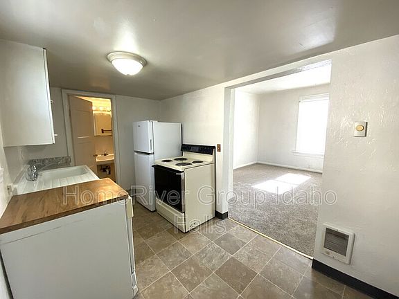 3rd image of 159 S Water Ave APT 3