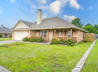 305 Centenial Ave, Ennis, TX 75119
