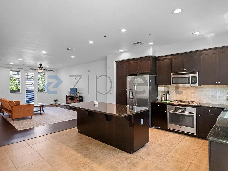 5279 Iron Horse Pkwy — Photo 11