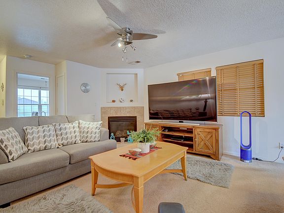 2nd image of 9509 Valle Vidal Pl SW