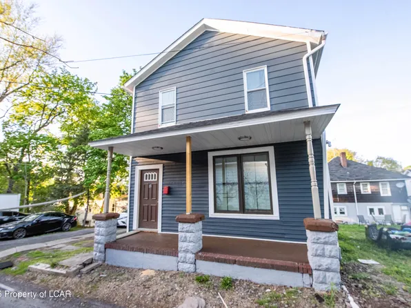 19 Swallow Rear St, Pittston, PA 18640