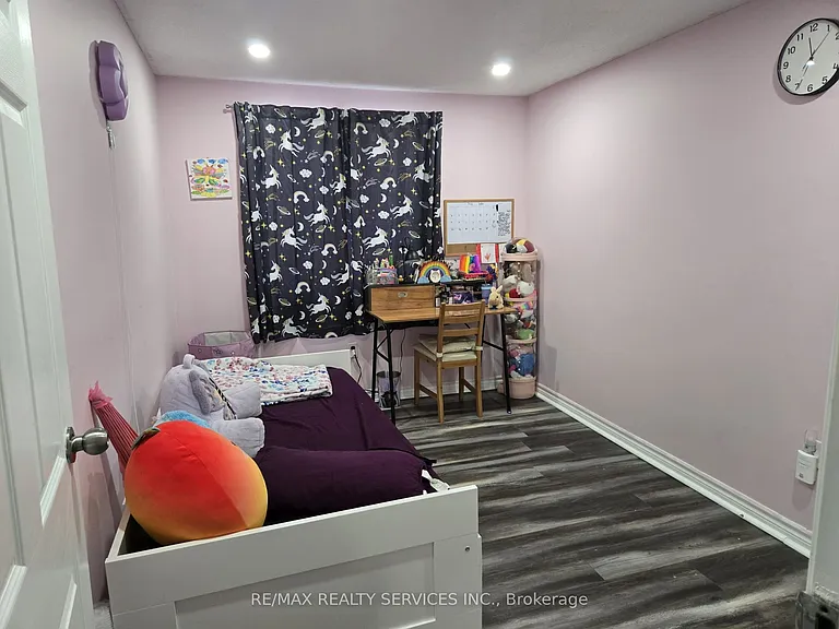 54 Green Valley Dr #32 — Photo 15