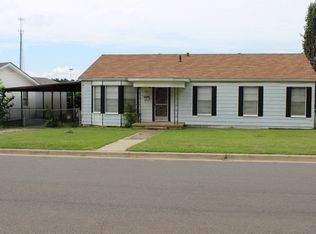 310 E Ragley St, Henderson, TX 75654