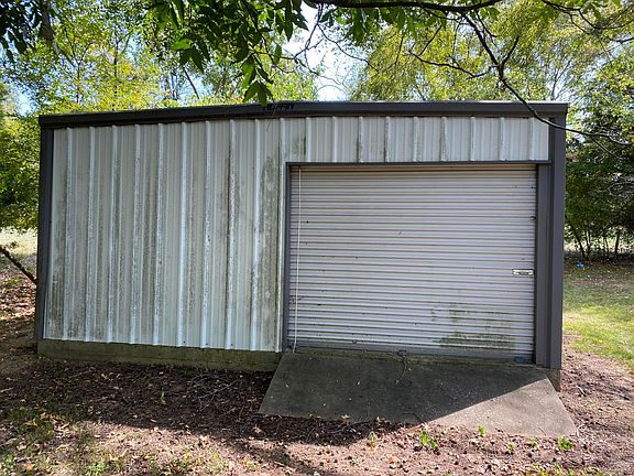 4th image of 20 Northern Ln