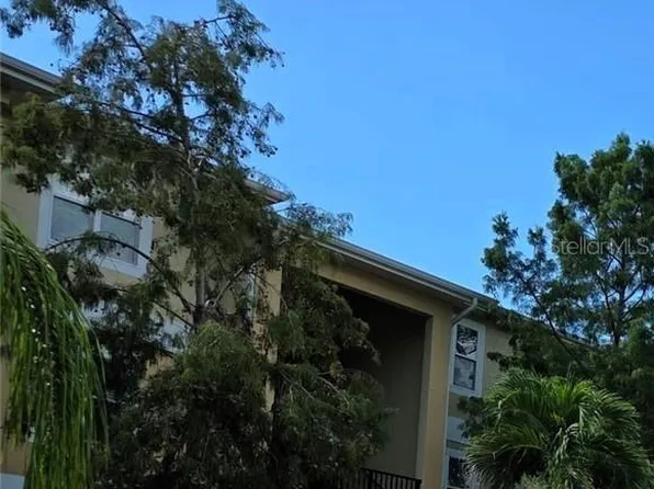 5111 ROYAL PALMS WAY #202, NEW PORT RICHEY, FL 34652
