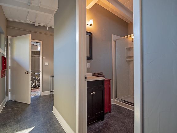 5th image of 135A Greenmeadow Way