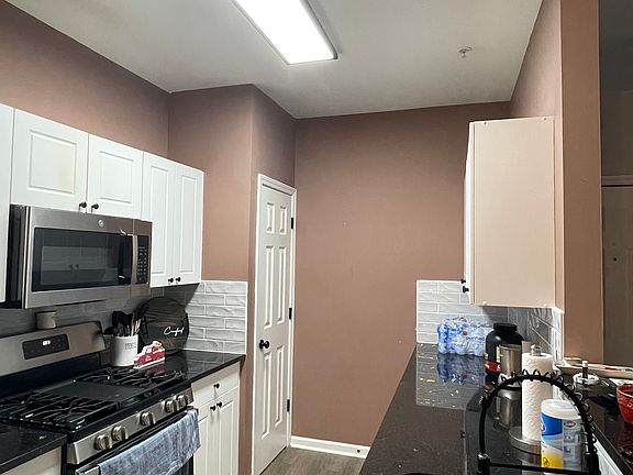 3rd image of 321 McKenna Cir Unit 321