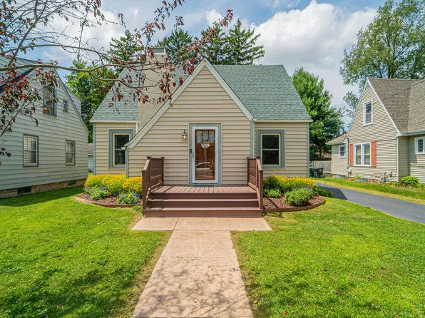 816 S Lake Park Ave, Hobart, IN 46342