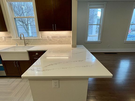 Breakfast bar