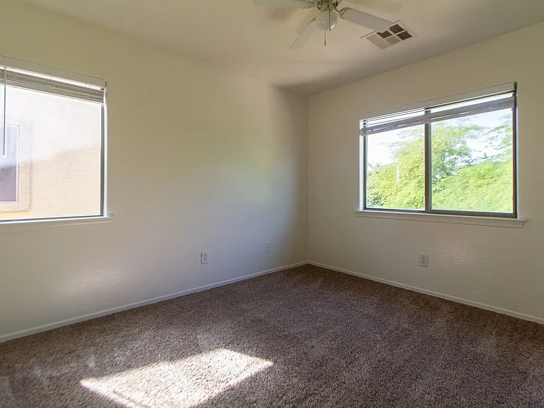 3873 E Bridgeport Pkwy — Photo 17