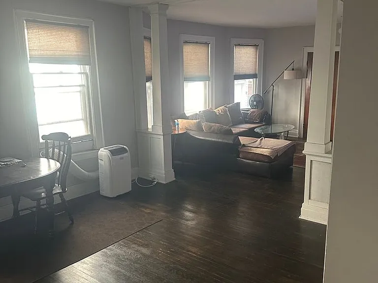 569 Elmwood Ave — Photo 9