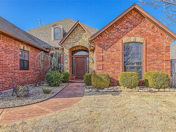 3rd image of 2905 Alethea Dr