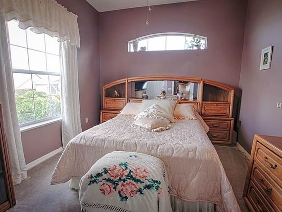 2nd image of 906 Margarita Ct