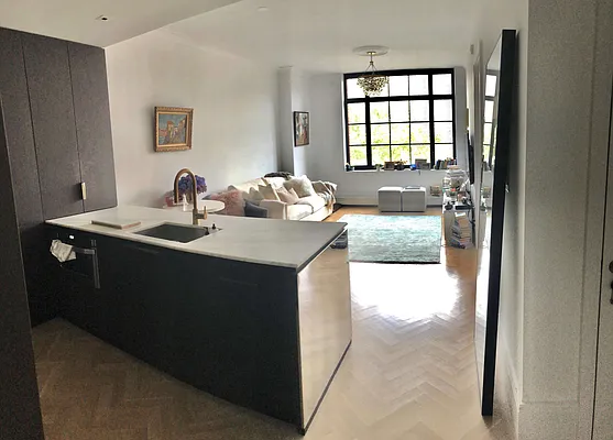 Rented by Manhattan Apartment Organization | media 47