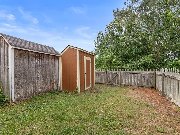 935 Still Harbor Cir — Photo 22