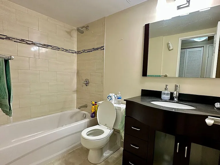 20 Mississauga Valley Blvd #1009 — Photo 10