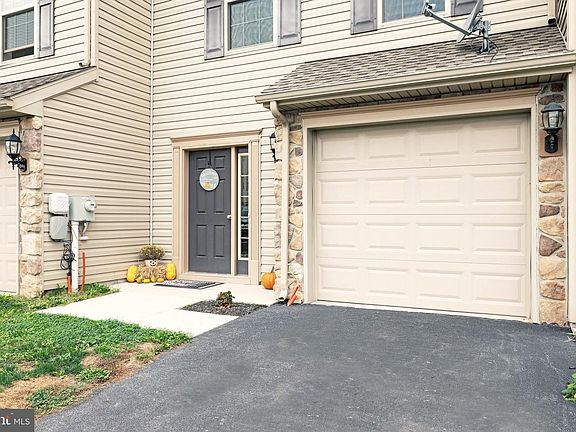 2nd image of 218 Katelyn Dr