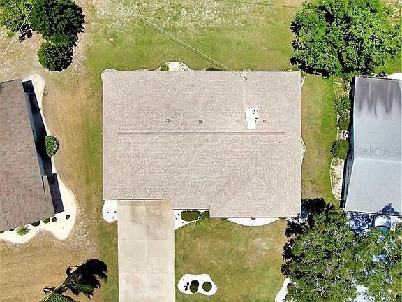 5th image of 707 Fox Hills Dr