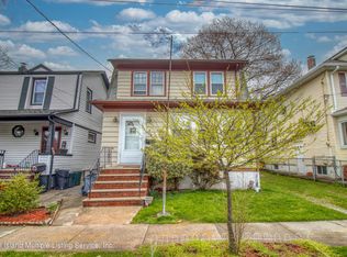 275 Dickie Ave, Staten Island, NY 10314