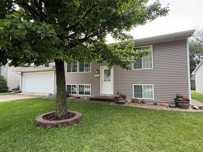 1212 N 5th St, Clear Lake, IA, 50428