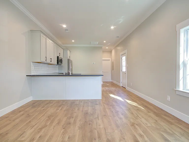2031 Davidson St NE #A — Photo 4