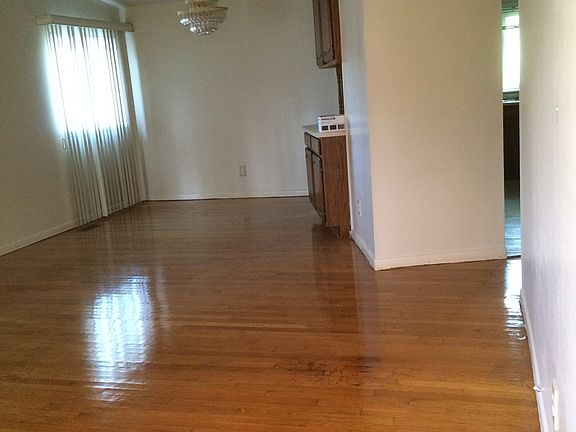 2nd image of 23150 Eastwood Ave