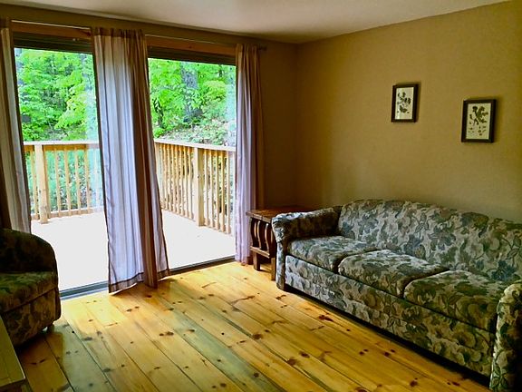 Winter Rental - CHO - Living Room