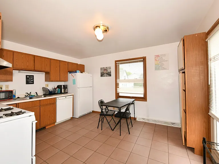 2911 E Vogel Ave #B — Photo 7