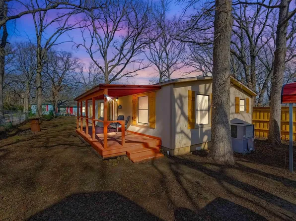 306 Paris Dr, Pottsboro, TX 75076