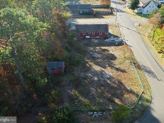 4th image of 1101 Loretta Ave