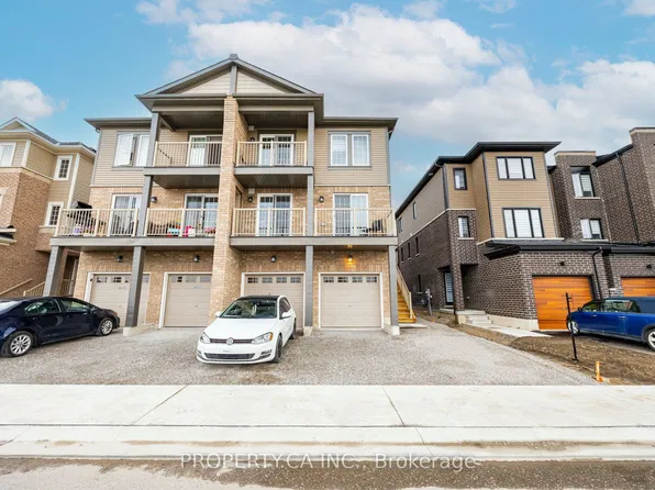 11 Tobias Ln #5, Barrie, ON L9J 0T8